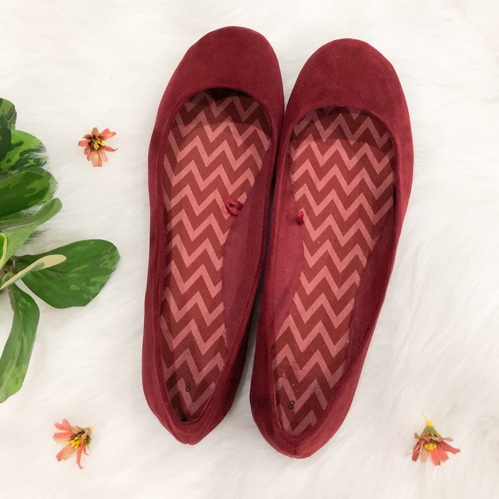 RED FLATS- used Shoe